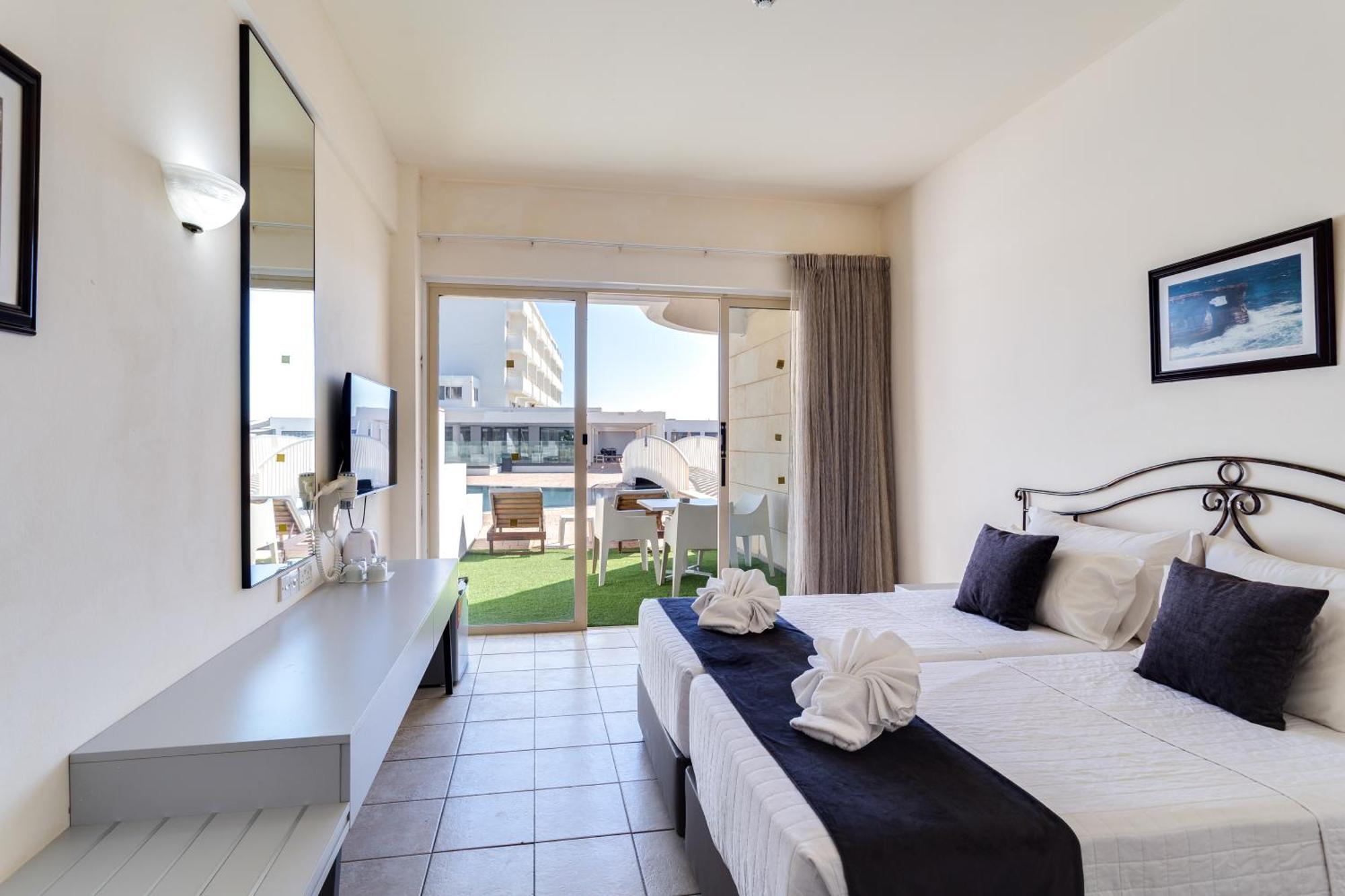 Piere - Anne Beach Hotel Ayia Napa Eksteriør billede