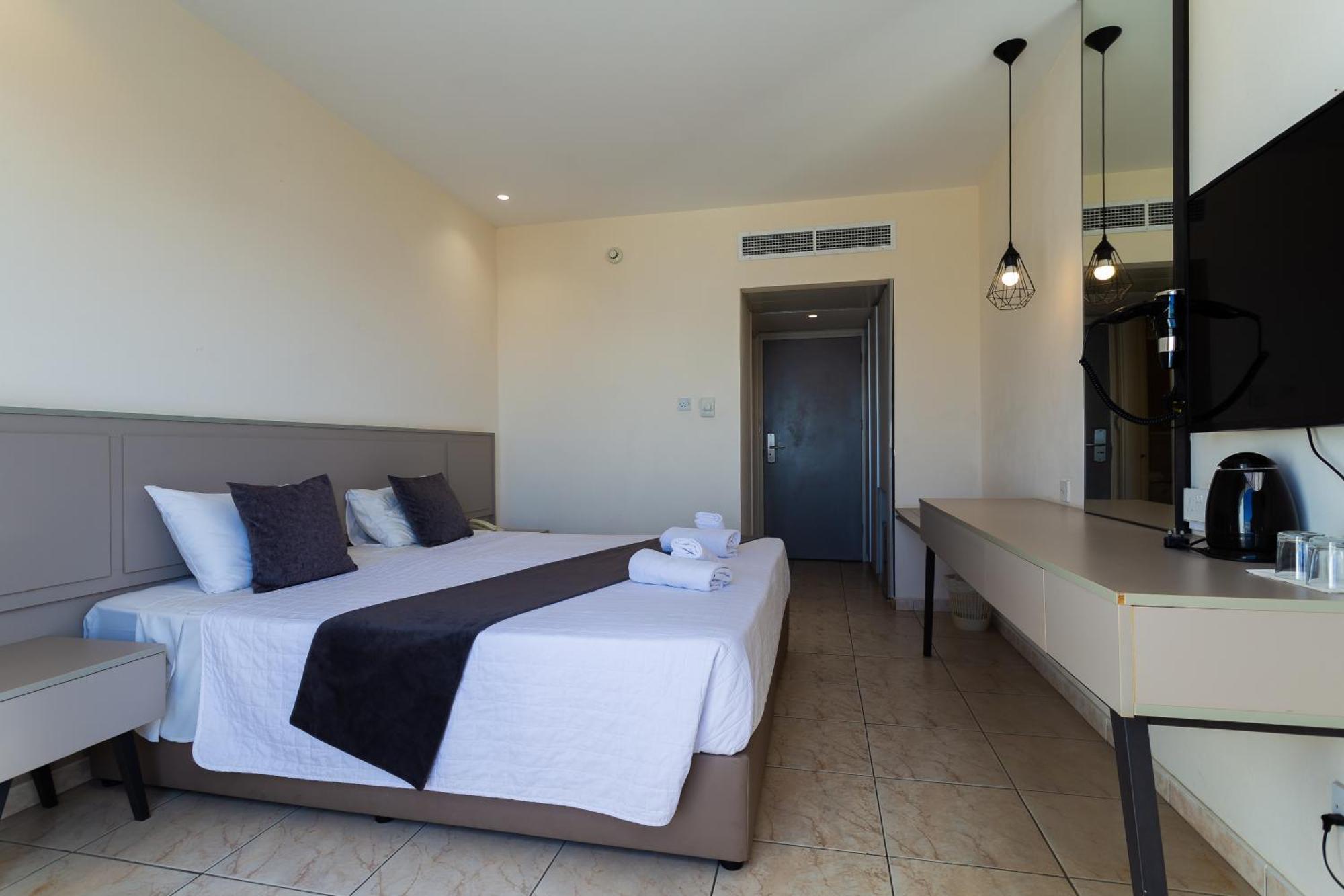 Piere - Anne Beach Hotel Ayia Napa Eksteriør billede